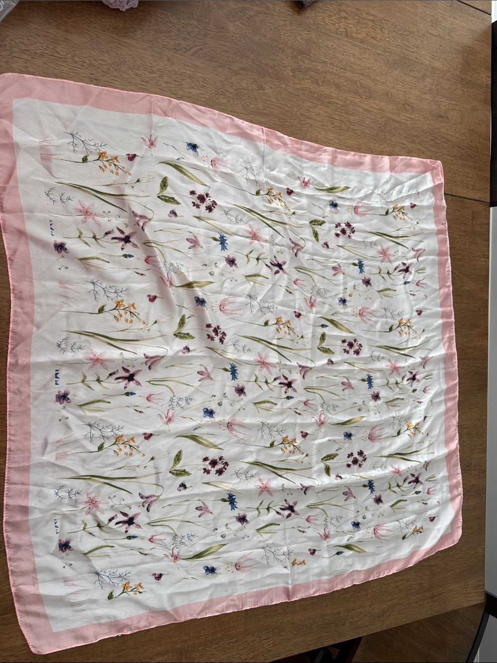 Floral Print Pink-Trim Bedding Throw — Lightweight Decorative Blanket